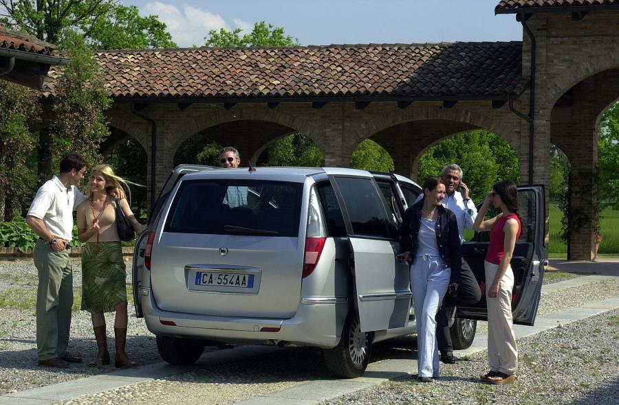  Lancia Phedra 2002 года  (фото 46 из 123)